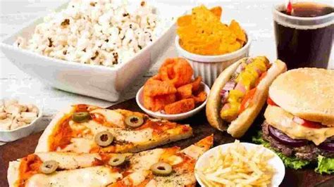 Junk food driving piles, fistula and fissures cases in young Indian ...