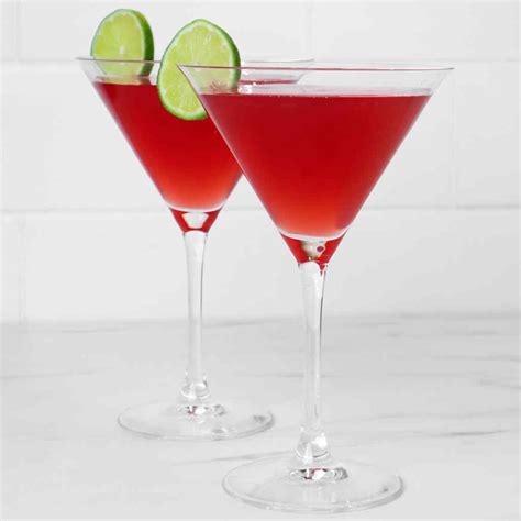 Red Cocktail Recipes - 19 Best Red Cocktails