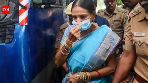 Rajiv Gandhi assassination case: Nalini Sriharan completes parole ...
