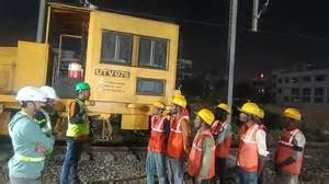 Belapur–Panvel Suburban Services Halted For Over 2 Hours, Commuters ...