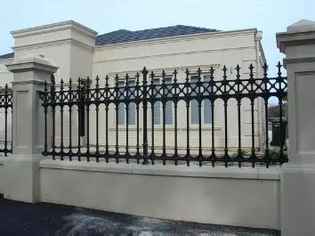 Latest compound wall designs with grill | BhuMe