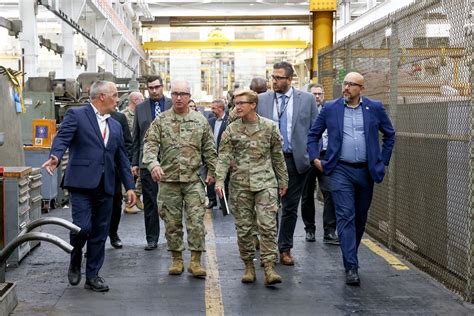 TACOM commander visits Watervliet Arsenal, highlights Army ...