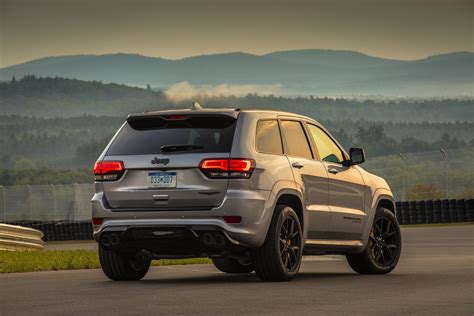 Brighten Up Your Labor Day With This 707-HP Jeep Grand Cherokee Trackhawk Mega-Gallery