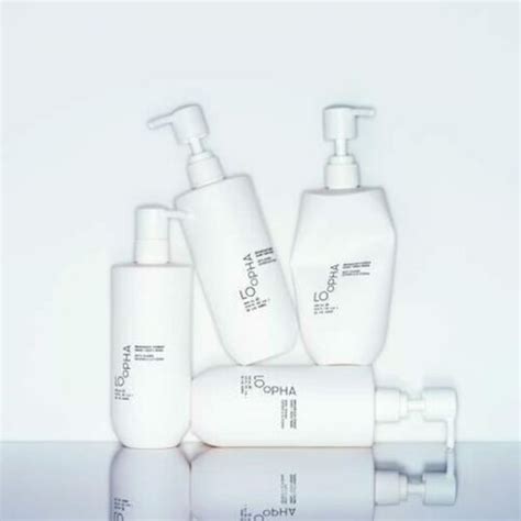 Deciem relaunches body care line Loopha - FashionNetwork India