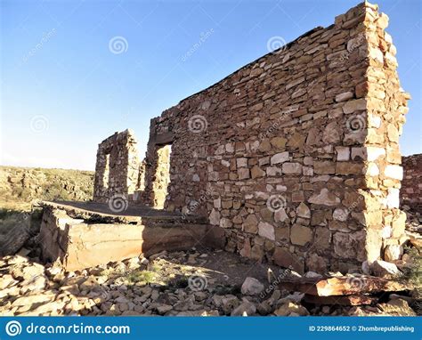 Two Guns, a Ghost Town in Northern Arizona Editorial Photography ...