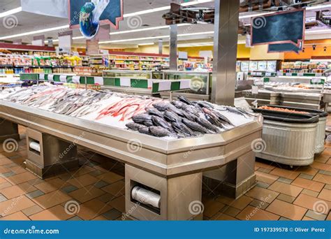 合肥永辉超市“海鲜集市”“冰鲜集市”正式升级迎客|海鲜|方圆|龙虾_新浪新闻