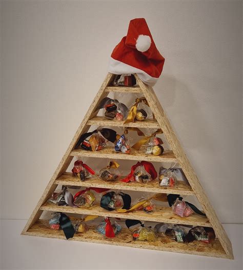 Albero di Natale in Pino Cileno Fenolico 3 ripiani 69 x 80 x 7 cm ...