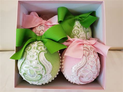 Limited Edition Boxed Set of Four Pink and Green Lace Handcrafted ...