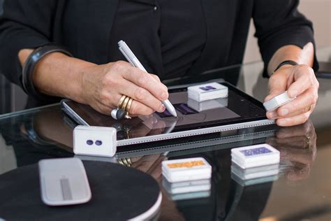 Computer Using Business Pics 的图像结果