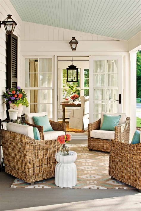 15 charming southern style screened porch ideas to love all season ...