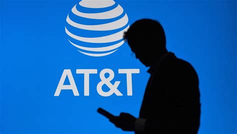 Is there a problem with AT&T, Verizon? What we know about outage, call ...
