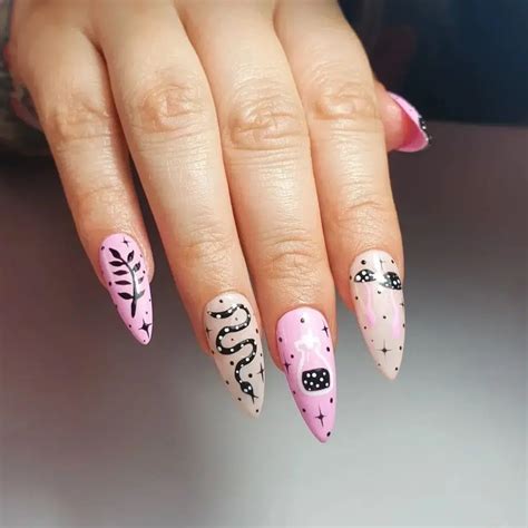 30+ Devilishly Cute Pink Halloween Nails To Wear This Season - Nail ...