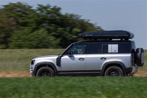 Land Rover Defender Autohome: con tienda de campaña incorporada