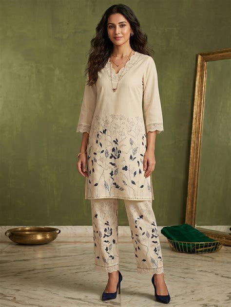 Cream Floral Printed Pure Cotton Straight Cut Top Bottom Set Elegant L