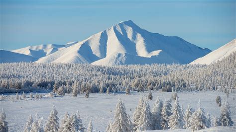 The Amazing World: Oymyakon village ( World's Coldest Permanently Inhabited Place on Earth ...