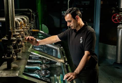 Indri - Trini Single Malt Whisky in India | Top Malt Whiskies Brand by ...