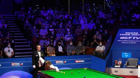 World Snooker Championship: Mark Selby leads Shaun Murphy 10-7 in ...