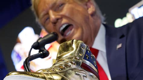 Trump’s Top Donors Get Gift of Tacky Gold Sneakers