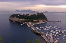 le terrazze posillipo parco virgiliano da nisida a un panorama mozzafiato le terrazze posillipo parco virgiliano da nisida a un panorama mozzafiato