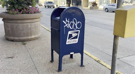 Both artistic, and gang-related graffiti has found its way to Downtown ...