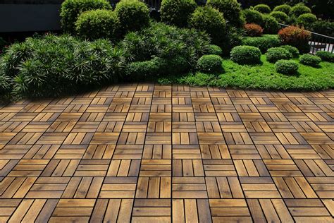 Decking Leeds – Transform Your Outdoor Space with Click-Deck