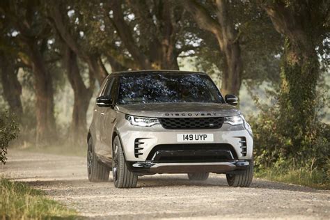 Land Rover shows off 2021 Discovery - car and motoring news by ...