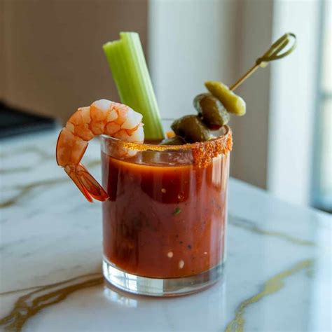 5 Best Christmas Manhattan Cocktail Variation - Thirsty Tales