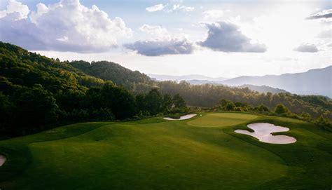 A Day on The Greens - Balsam Mountain Preserve