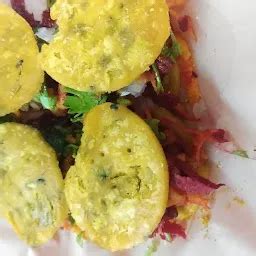 Sri Vadivudai Amman Thattu Vadai Set & Norukkal - Restaurant - Chennai ...