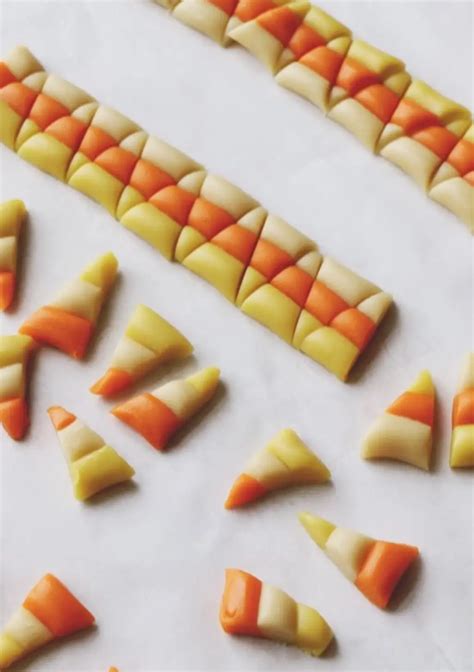 28 Sweet Candy Corn Recipes to Make Halloween a Scream ...