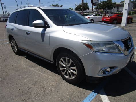 SUV for sale: 2015 Nissan Pathfinder SV in Lodi Stockton CA - Lodi Park and Sell