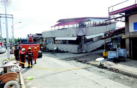 菲律宾发生里氏6.9级地震，帕达达市已经宣布进入灾难状态_救援