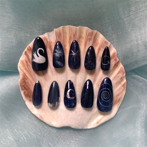 Mazzy Star swan inspired nail art | Grunge nails, Pretty nails, Swag nails