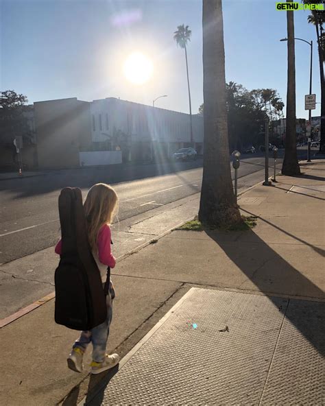 Amelia Warner Wiki, Biography, Age, Gallery, Spouse and more