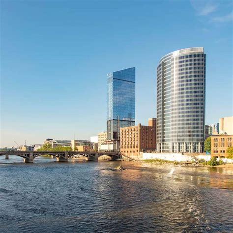 Cheap Flights to Grand Rapids with Sun Country