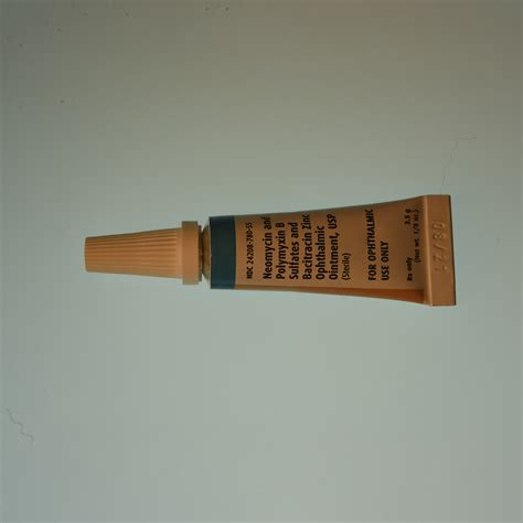Bacitracin / Neomycin / Polymyxin Ophthalmic Ointment 3.5gm | Animal Eye Specialty Center