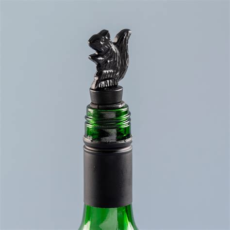 The Squirrel Bottle Stopper Matte Black – Nestroots