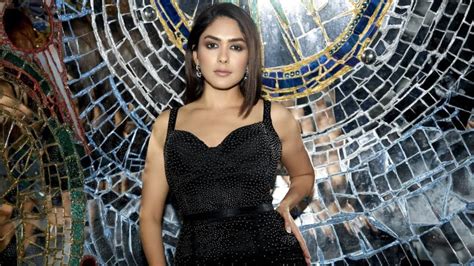 Mrunal Thakur on Sourcing Clothes for Film Promotion: ‘I would Rather ...