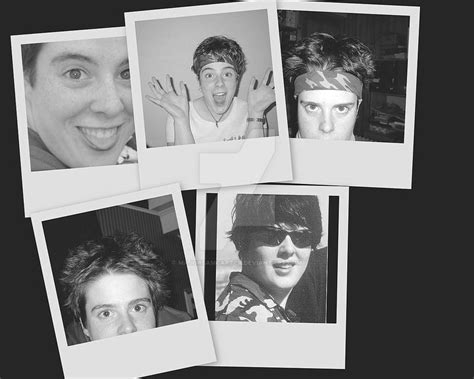 Alien Collage 的图像结果