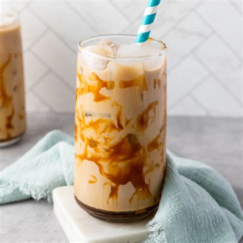 Easy Caramel Iced Coffee - Foody Schmoody Blog