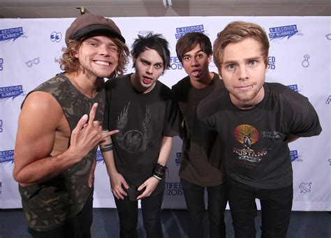 5SOS' 'Sounds Good Feels Good' Tracks Ranked, So You Know Exactly Which ...