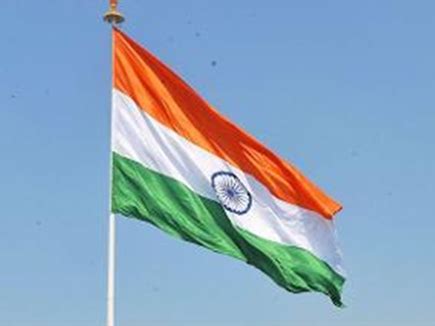 कोहली की मोहब्बत में फैन ने पाक में लहराया तिरंगा, हुआ गिरफ्तार