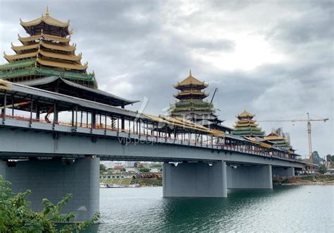 柳州：即将竣工的凤凰岭大桥-人民图片网