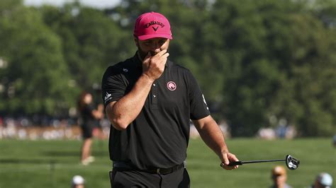 What Putter Does Phil Mickelson Use? Lefty Spotted Using L.A.B Golf ...