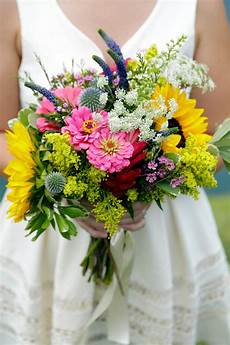 Wedding Bouquets by 3 Diy Bridal Bouquets You Can Actually Make Yourself Wedding Bouquets