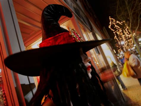 Salem Haunted Happenings Grand Parade Among Best Halloween Parades in ...
