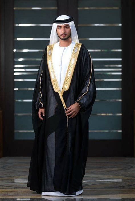 Modern Arabic Dress for Men: Stylish & Traditional