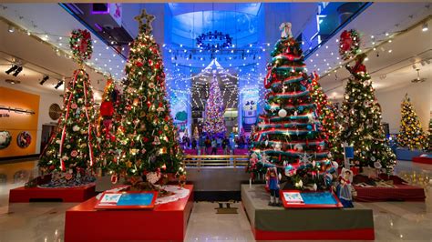 Chicago 2022 Holiday Events Guide: Lights! Markets! Action! | Chicago ...