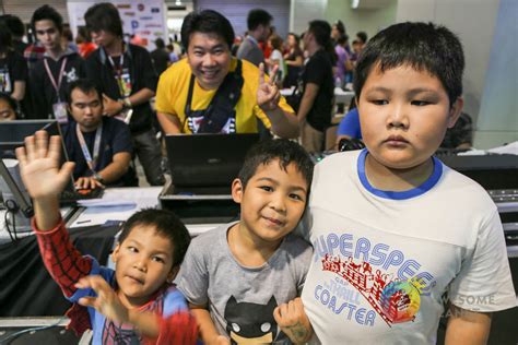 PHILIPPINE TOY CON 2014 Moments @OfficialToycon • Our Awesome Planet