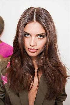 Shiny Brown Hair Dye by 4 Tips For Healthier Shinier Prettier Hair This Fall Shiny Brown Hair Dye